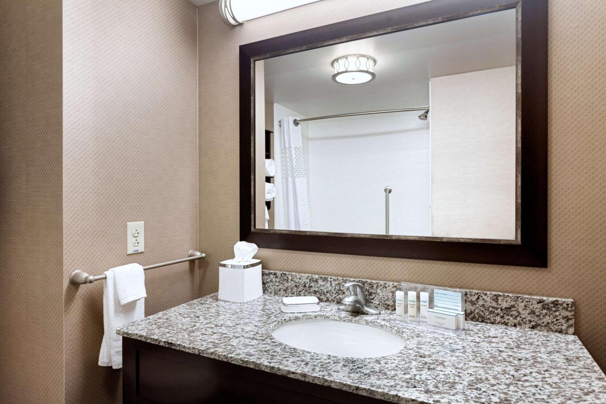 Hampton Inn Lewiston-Auburn Zewnętrze zdjęcie